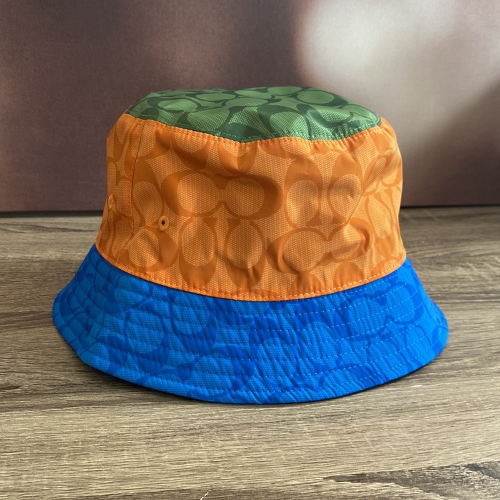 Coach Reversible Colorblock Signature Bucket Hat
 NTW - Picture 7 of 8